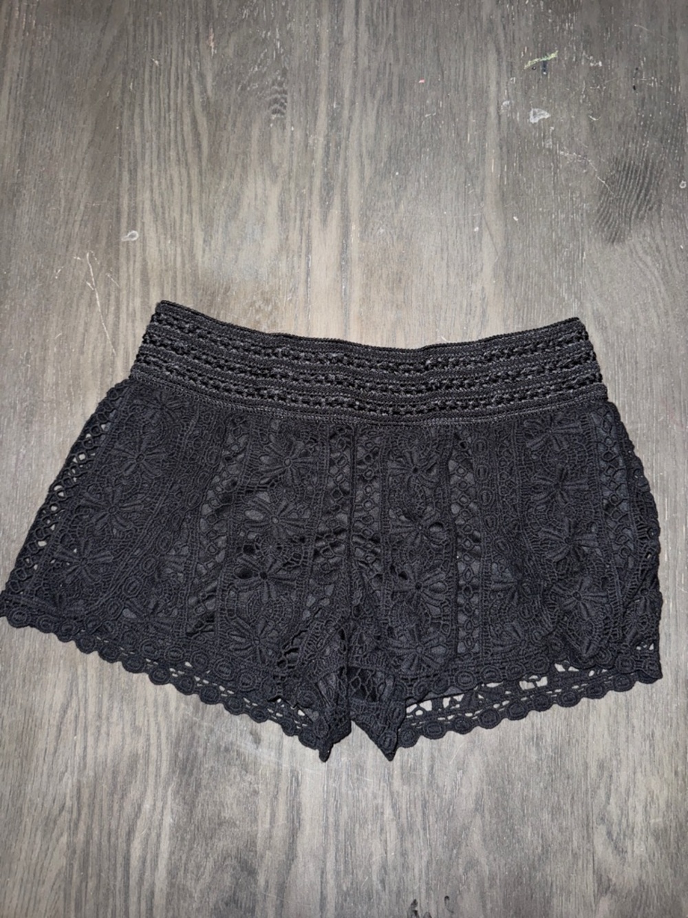 Large Rewind Floral Lace Shorts